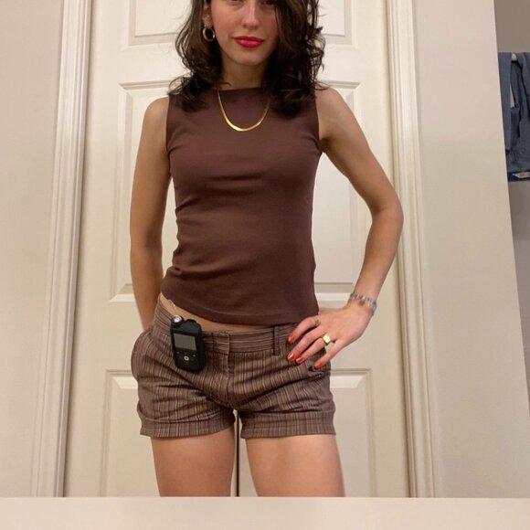 BCBG low-rise Y2k shorts - brown stripe - Picture 9 of 9